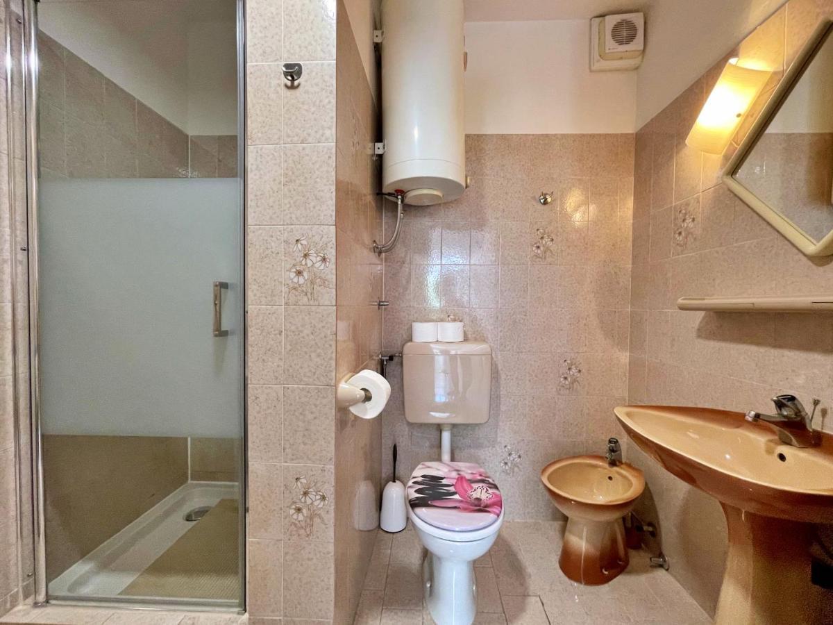 Apartments Bohovic Сило Экстерьер фото