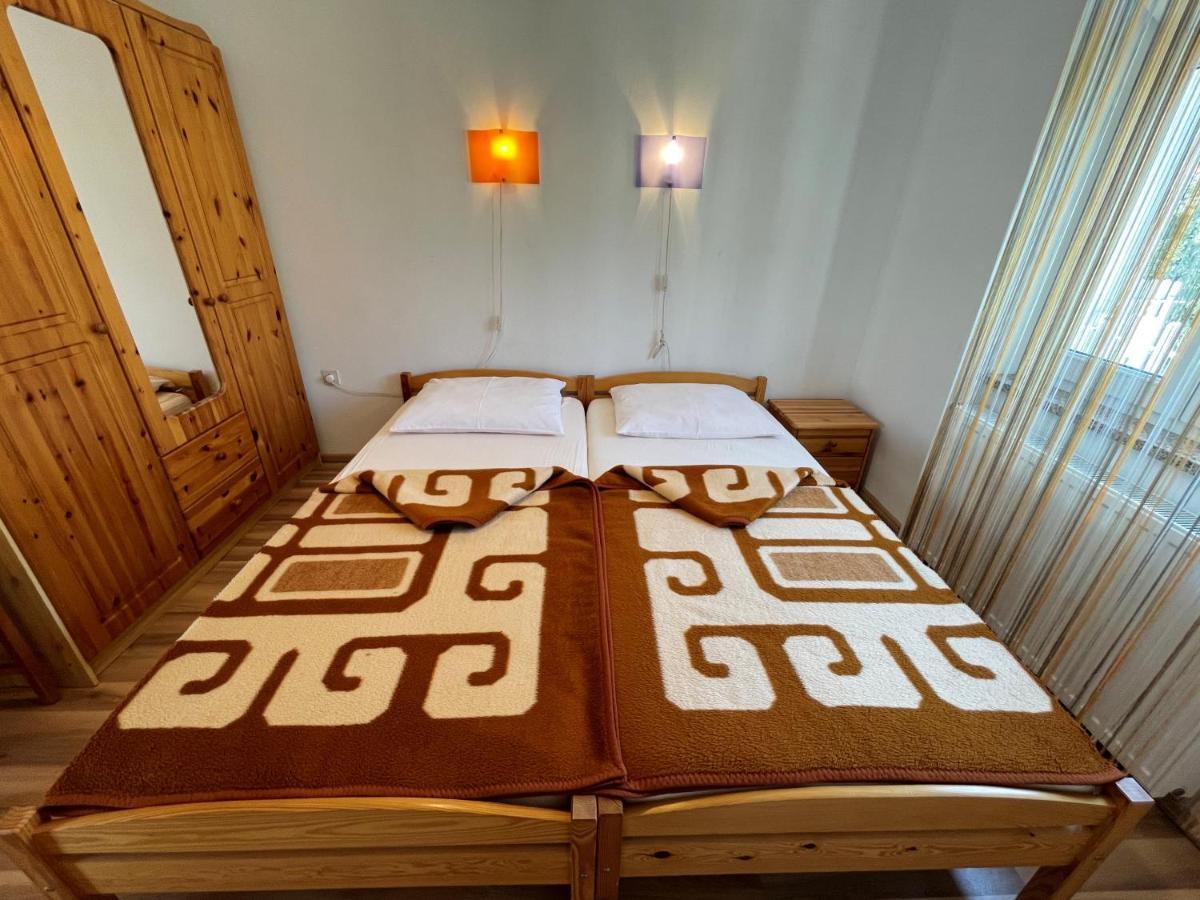 Apartments Bohovic Сило Экстерьер фото