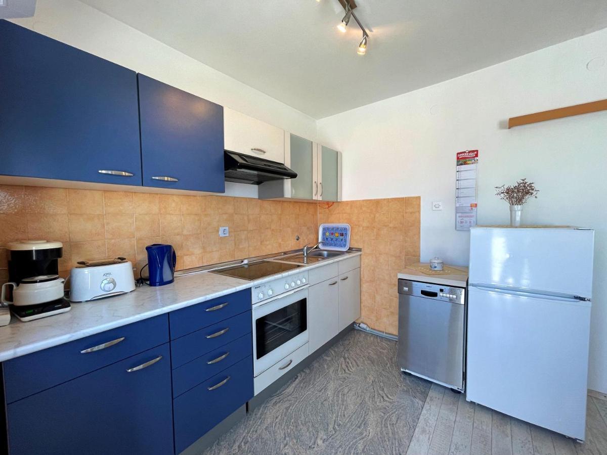Apartments Bohovic Сило Экстерьер фото